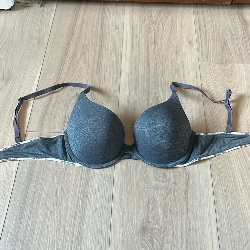 Victoria Secret Bra
